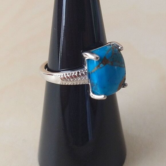 Turquoise Ring - Picture 3 of 12